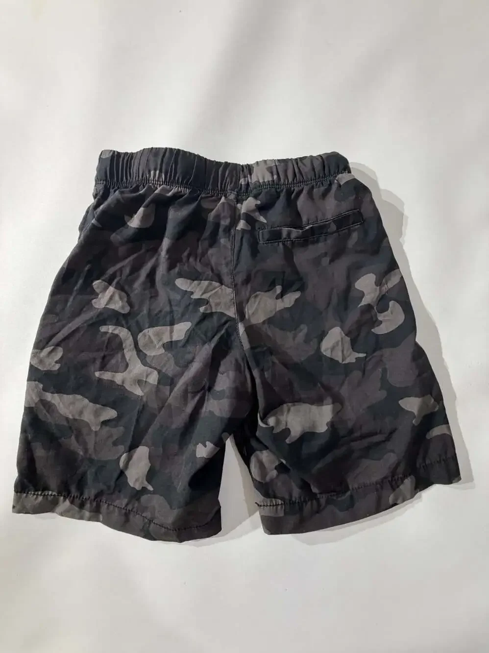 Old Navy Dark Camo Elastic Drawstring Athletic Shorts Boys Size M